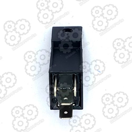 HEAD LAMP RELAY PULSAR 4 PIN WITH CLAMP (LIS)